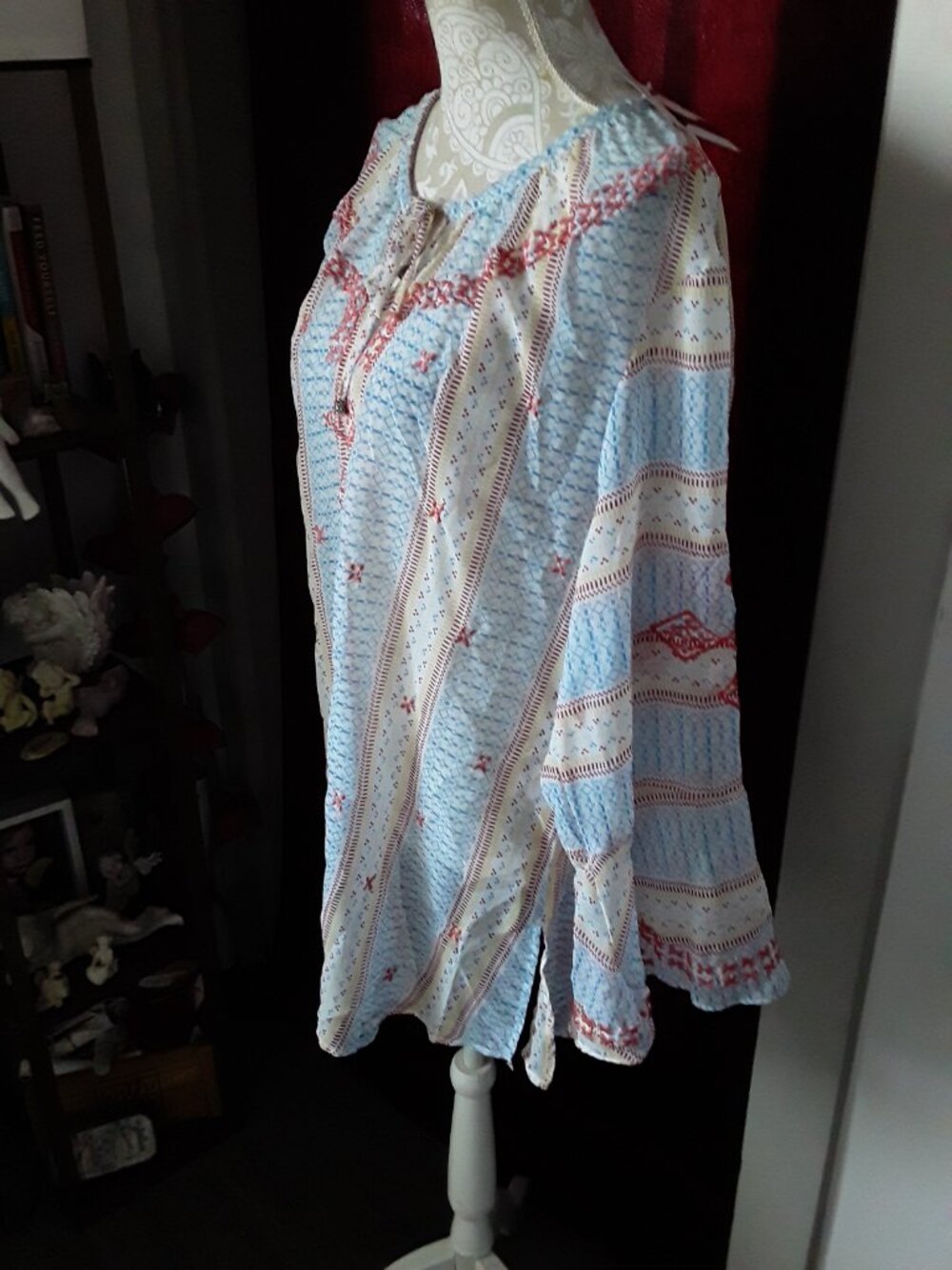 New Urban Mangoz lovely sheer shimmer bell sleeve tunic size 1X